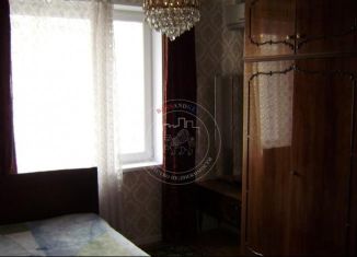 2-комнатная квартира в аренду, 42 м2, Москва, Беловежская улица, 77, станция Немчиновка