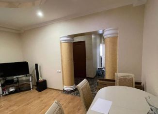 Продажа 2-комнатной квартиры, 70 м2, Сочи, Орбитовская улица, 20/8, микрорайон Энергетик-Изумруд