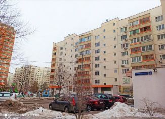 Продам двухкомнатную квартиру, 58 м2, Москва, улица Маршала Баграмяна, 4, метро Люблино