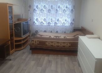 Сдается в аренду однокомнатная квартира, 39 м2, Кировская область, улица Кукина, 50