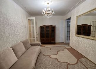 Сдаю 2-комнатную квартиру, 56 м2, Махачкала, проспект Имама Шамиля, 56А, Советский район