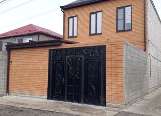 Продам дом, 140 м2, посёлок городского типа Ленинкент, улица Белекаева, 24