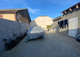 Продаю дом, 144 м2, посёлок городского типа Ленинкент, улица Титова