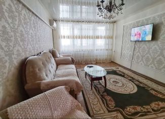 Сдам в аренду 3-комнатную квартиру, 87 м2, Грозный, проспект Ахмат-Хаджи Абдулхамидовича Кадырова, 42