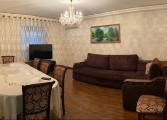 Продается четырехкомнатная квартира, 90 м2, Дербент, улица 345-й Дагестанской Стрелковой Дивизии, 17Б