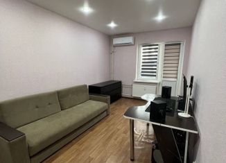 Продам 1-комнатную квартиру, 42 м2, Ростов-на-Дону, ЖК Платовский, улица Теряева, 9