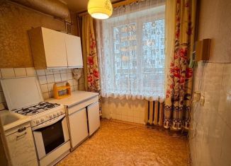 Сдаю в аренду 1-ком. квартиру, 40 м2, Москва, Ереванская улица, 7к2, район Царицыно