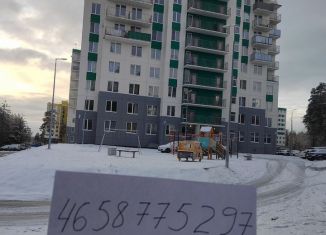 Сдам в аренду 1-комнатную квартиру, 35 м2, Луга, Медведское шоссе, 15к3