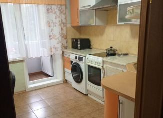 Сдам в аренду 2-ком. квартиру, 52 м2, Рубцовск, улица Федоренко, 17