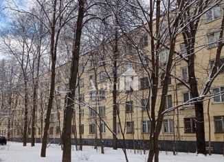 Продается трехкомнатная квартира, 42.2 м2, Санкт-Петербург, метро Ленинский проспект, проспект Народного Ополчения, 99