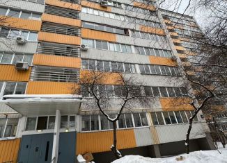 Продаю 1-комнатную квартиру, 39 м2, Москва, ЗАО, улица Кутузова, 11