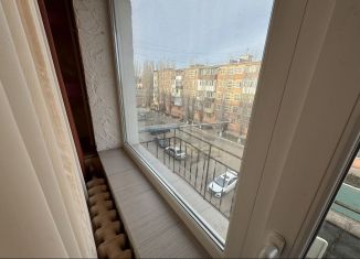 Сдача в аренду 2-ком. квартиры, 48 м2, Краснодарский край, улица Коммунаров, 66