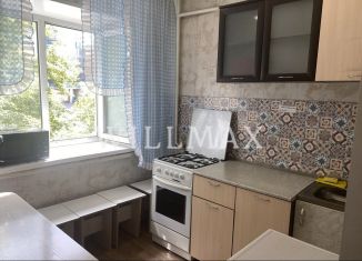 Продаю 2-ком. квартиру, 44 м2, Тюмень, Профсоюзная улица, 88