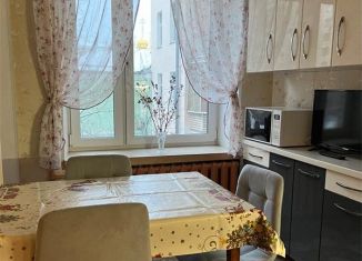 Сдается в аренду 2-ком. квартира, 48 м2, Москва, 1-й Смоленский переулок, 13