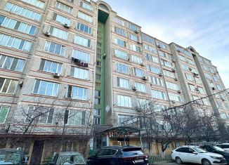 Продается двухкомнатная квартира, 98 м2, Махачкала, улица Хаджи Булача, 3А