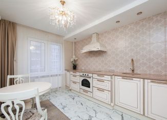 Продажа трехкомнатной квартиры, 79 м2, Калининград, Московский район, Черниговская улица, 19Ж