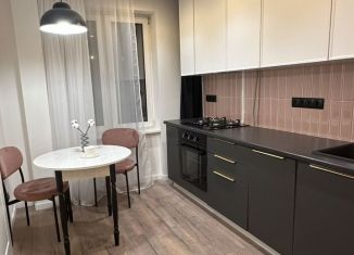 Сдам в аренду 2-ком. квартиру, 40 м2, Москва, улица Академика Комарова, 20А