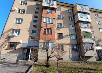 Сдам 2-ком. квартиру, 62 м2, Кабардино-Балкариия, Тырныаузский проезд, 4