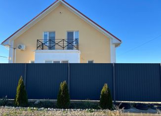 Продается дом, 192 м2, село Урожайное, улица Ана-Эли, 39