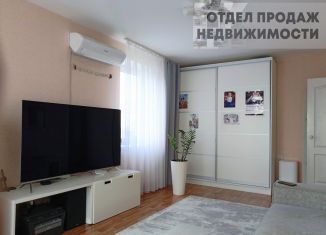 Продам двухкомнатную квартиру, 56 м2, Крымск, улица Надежды, 5