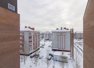 Продается 3-комнатная квартира, 81.9 м2, Тюменская область, улица Мира, 27