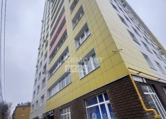 Продам 2-ком. квартиру, 60.2 м2, Курск, улица Софьи Перовской, 18