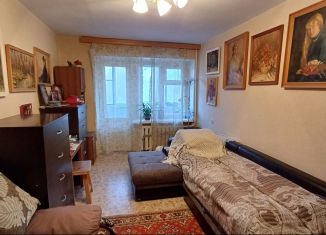 Продажа 1-ком. квартиры, 30.2 м2, Екатеринбург, улица Луначарского, 17, метро Динамо