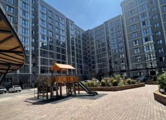 Продаю трехкомнатную квартиру, 118.6 м2, Нальчик, улица Тлостанова, 32