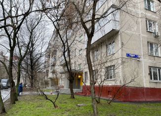 Продам 2-ком. квартиру, 47 м2, Москва, Совхозная улица, 18к2, ЮВАО