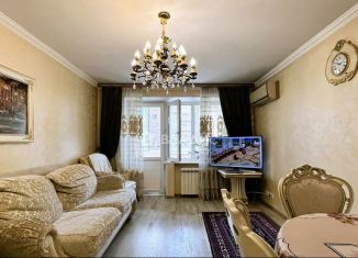 Продается трехкомнатная квартира, 74.5 м2, Москва, Суворовская улица, 20