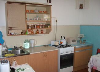 Продам 1-ком. квартиру, 41 м2, Канаш, Заводская улица, 7