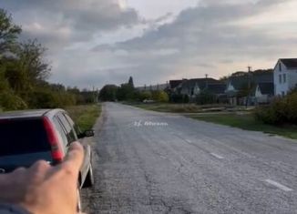 Продажа земельного участка, 10 сот., село Вишнёвое, улица Амет-Хан Султана, 27