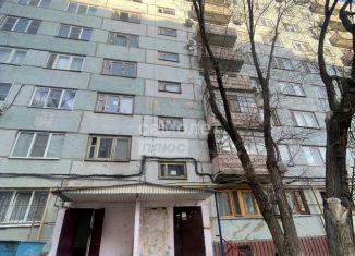 Продается 3-комнатная квартира, 66 м2, Астраханская область, улица Куликова, 38