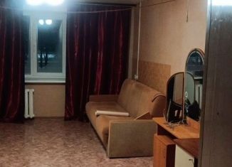 Сдача в аренду комнаты, 20 м2, Нижнекамск, проспект Строителей, 45