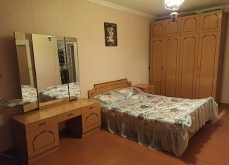 Сдаю в аренду 2-ком. квартиру, 42 м2, Джанкой, улица Нестерова, 29