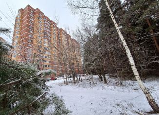 Продам 2-комнатную квартиру, 84 м2, Апрелевка, улица Дубки, 11