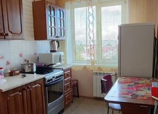 Сдается 3-ком. квартира, 60 м2, Тюменская область, 6-й микрорайон, 17А