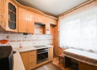 Продается 2-ком. квартира, 53 м2, Калининград, Московский район, улица Олега Кошевого, 46