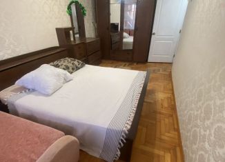 Сдам двухкомнатную квартиру, 50 м2, Кисловодск, улица Островского, 41