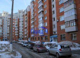 Продажа 1-комнатной квартиры, 50 м2, Чебоксары, улица Пирогова, 4