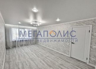 Продаю 2-ком. квартиру, 53 м2, Балаково, Пролетарская улица, 2