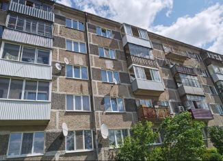 Продам трехкомнатную квартиру, 58 м2, Пермский край, улица Куйбышева, 13