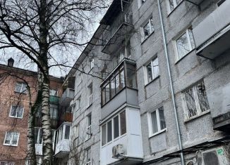 Продается 3-ком. квартира, 57.6 м2, Калининградская область, улица Черняховского, 38