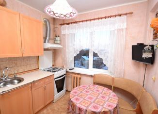 Продам трехкомнатную квартиру, 49.2 м2, Карелия, Советская улица, 8