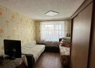 Продаю комнату, 17 м2, Ижевск, улица 30 лет Победы, 12