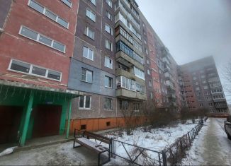 Продам 2-комнатную квартиру, 50 м2, Тутаев, улица Розы Люксембург, 66