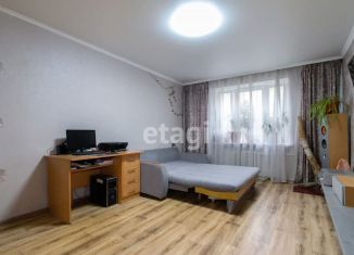 Продается 2-ком. квартира, 54 м2, Калининград, Угловая улица, 15