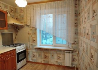 Продам 3-ком. квартиру, 53 м2, Бузулук, 4-й микрорайон, 11