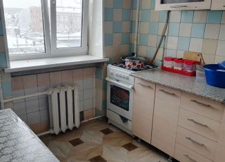 Продается 3-комнатная квартира, 54 м2, Майкоп, Краснооктябрьская улица, 34