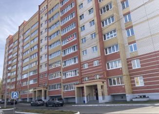 Продается двухкомнатная квартира, 64 м2, Марий Эл, Молодёжная улица, 14В